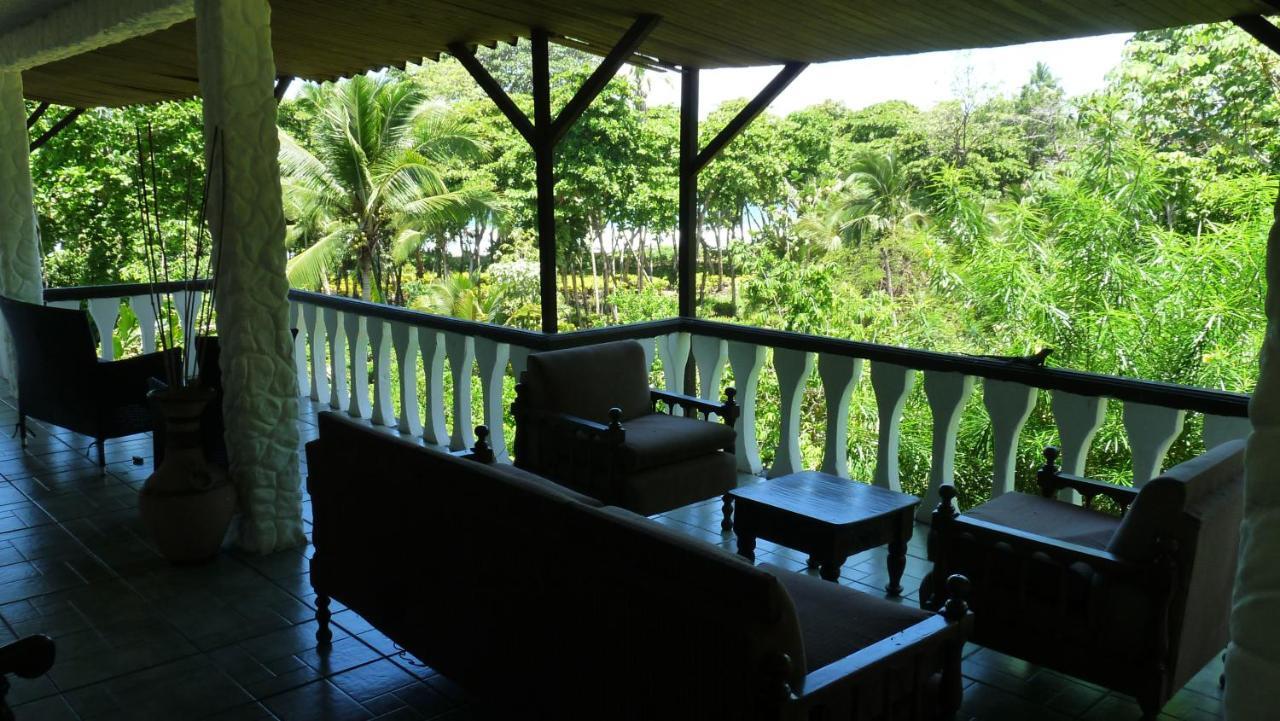 Hotel Arboleda Quepos Esterno foto